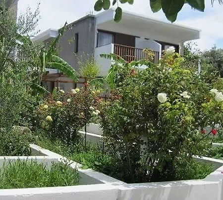 Milos Garden Apartment *
